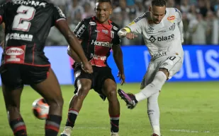 نيمار يعود بقوة ويقود سانتوس لتعادل مثير مع فورتاليزا (فيديو)