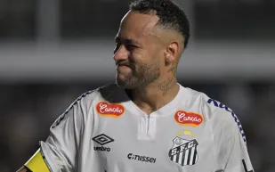 اجبرته على إنهاء الموسم.. إصابة جديدة لنيمار تهدد عودته إلى الملاعب