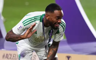 توتنهام قد يستعيد إيفان توني.. وريال مدريد مهتم بديكلان رايس 