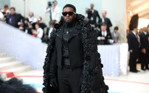 شون كومز يحتفل بعيد ميلاده خلف القضبان.. كم تبقى من ثروته؟