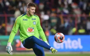 هل اقترب حارس النصر بينتو من الانتقال إلى الدوري الإيطالي؟ (فيديو)