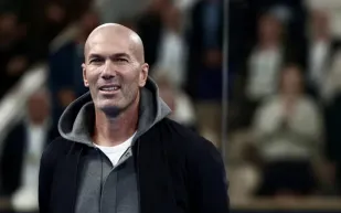 بعد كثرة الشائعات.. هل يعود زين الدين زيدان لريال مدريد؟ 