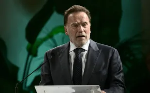 لفتة إنسانية.. أرنولد شوارزنيجر يُفاجئ قدامى المحاربين بعرض فيلم The Running Man