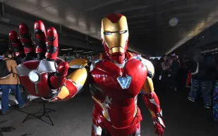 كيف حول مهندس فكرة أيرون مان إلى مساعد ذكي يتحكم المنزل؟