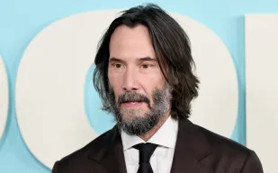 كيانو ريفز يفاجئ جمهوره: لا أشاهد أفلامي القديمة.. وأكتفي بمصادفة "ذا ماتريكس"!