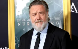  كيف فقد راسل كرو 57 رطلاً؟ سرّ الحقن والعلاجات الحديثة