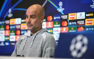 كلوب يهنئ غوارديولا على مباراته رقم 1000!