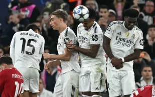 في إطار خطة النادي لتجديد خط الدفاع.. ريال مدريد يحدد أولى صفقاته للموسم المقبل 