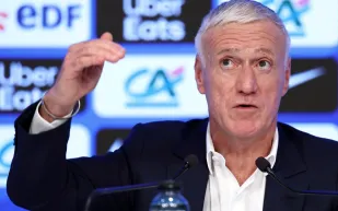  ديشامب يفتح الباب أمام دوري روشن بعد رحيله عن فرنسا