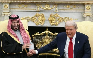 مقاتلات وعزف موسيقي في استقبال ولي العهد السعودي بواشنطن