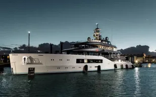 انطلاق يخت بانجيا الفاخر في رحلته الأولى نحو القارات