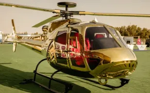 هليكوبتر لا تطير.. المجسّم الذي سرق الأضواء في معرض دبي للطيران