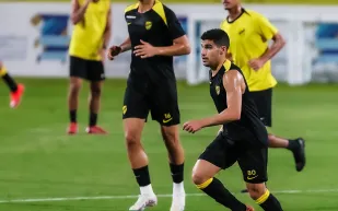 قرار مفاجئ في الاتحاد السعودي: لاعب شاب على أعتاب الرحيل