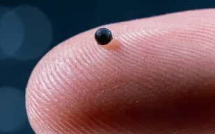 روبوت بحجم ميكروسكوبي يفتح آفاقًا جديدة في علاج الأمراض المستعصية