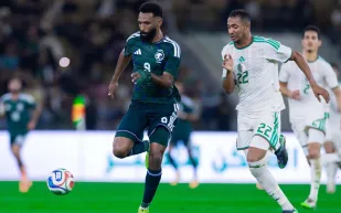 100 مباراة لسالم الدوسري.. وهزيمة المنتخب السعودي أمام الجزائر وديًا (فيديو)