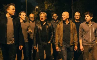 صور "فرقة التريليون دولار".. حقيقة أم ذكاء اصطناعي؟