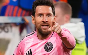 ليونيل ميسي يتألق في أمريكا.. وموعد الهدف رقم 1000 يقترب (فيديو)