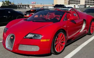 بوغاتي تستعرض أقوى سياراتها الحديثة في The Wynn Concours 2025 (فيديو)