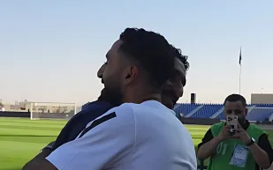 مباراة النصر ونيوم.. صراع على الصدارة ومواجهة عائلية نادرة (فيديو)