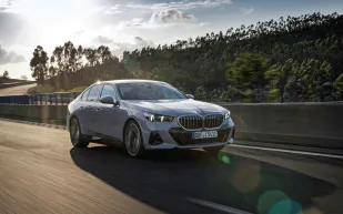 صراع الأناقة: أودي A6 تواجه BMW 5 Series