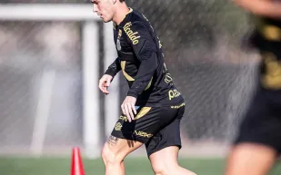 أرجنتيني يخطف الأضواء من نيمار بعد فوز سانتوس على بالميراس (فيديو)