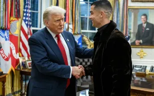 كريستيانو رونالدو يتألق بساعة "جاكوب آند كو" النادرة خلال لقائه بترامب في أمريكا