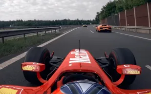 مطاردة مثيرة تنتهي بالقبض على سائق "سيارة الفورمولا الوهمية" في التشيك (فيديو)