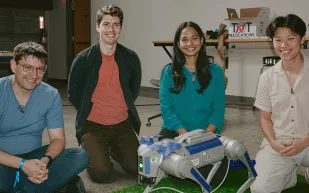 تجربة تظهر قدرة الذكاء الاصطناعي كلود على مساعدة البشر في التحكم في الروبوتات