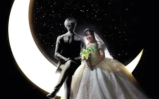 امرأة يابانية تتزوج ذكاءً اصطناعيًا اخترعته عبر ChatGPT (فيديو)