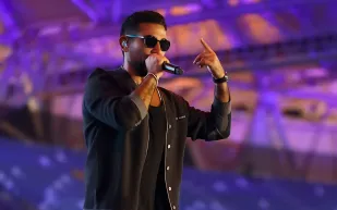 بعد نجاح حفله في لندن.. تفاصيل إصابة أحمد سعد في حادث سير