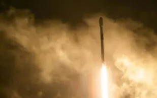 "ناسا" و"سبيس إكس" تطلقان قمرًا صناعيًا لمراقبة محيطات الأرض