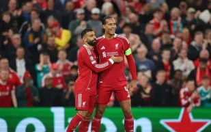 فان دايك يهاجم روني: "انتقادك لمحمد صلاح سطحـي وغير منصف" (فيديو) 