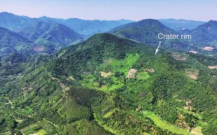 نيزك أم شيء آخر؟ سرّ فوهة جينلين العملاقة