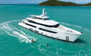 مون ساند يغيّر وجهته.. يخت لورسن الفاخر يُباع بعد تحديثات واسعة