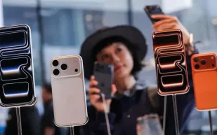 استمرار نجاح آيفون 17 في الصين: مبيعات ترتفع بنسبة 22%