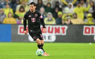 ميسي يتألق مجددًا.. يتصدر التشكيلة المثالية للدوري الأمريكي 2025