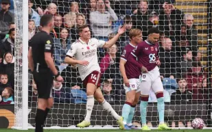 8 أهداف من الركنيات.. أرسنال يبرع في الكرات الثابتة بقيادة أرتيتا