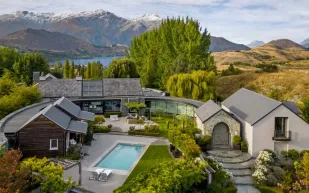 أرض "سيد الخواتم" تتحول إلى ملاذ للأثرياء.. كوينزتاون تستقطب أصحاب الملايين