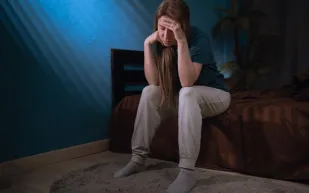 عادة نوم سيئة تزيد خطر الإصابة بأمراض القلب!