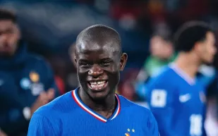 مستقبل نغولو كانتي بدوري روشن يثير التكهنات: باريس أف سي وموناكو على الرادار (فيديو) 