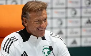 رينارد يتحدث عن لقاء المنتخبين السعودي والجزائري.. ماذا قال؟  