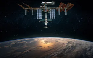 تلسكوب ناسا الفضائي يواجه خطر السقوط… هل تنجح هذه الشركة الناشئة في إنقاذه؟