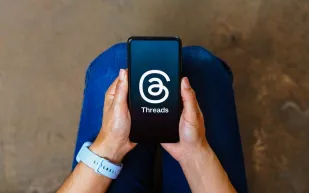 Meta توسّع آفاق Threads لمجتمع البودكاست