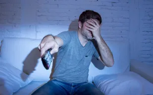 ماذا يحدث لأدمغتنا عندما نشاهد شخص يتألم في فيلم؟ 