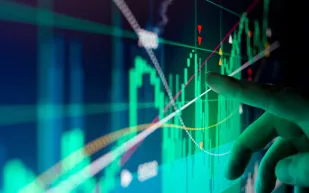 سوق الأسهم السعودية يتراجع 125 نقطة بأدنى إغلاق منذ سبتمبر 