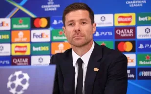 قبل مواجهة فريقه السابق.. تشابي ألونسو يكشف موقفه من ليفربول (فيديو)