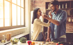 القيادة التي تُحب: كيف يصنع الرجل سكينة الأسرة؟