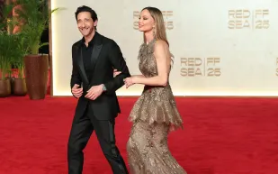 السينما تضيء جدة التاريخية.. 50 صورة توثق لحظات افتتاح مهرجان البحر الأحمر السينمائي