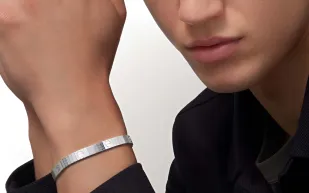 إطلالة 2026 المميزة تبدأ من التفاصيل.. الأساور فخامة لافتة تجمع بين الذوق والابتكار