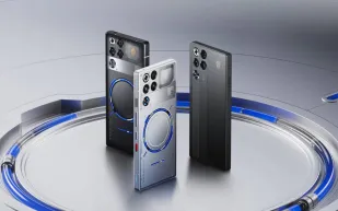 تجربة غير عادية لأول هاتف في العالم يعمل بنظام التبريد السائل